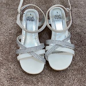 🥳 Faded Glory Girls Wedges (1)